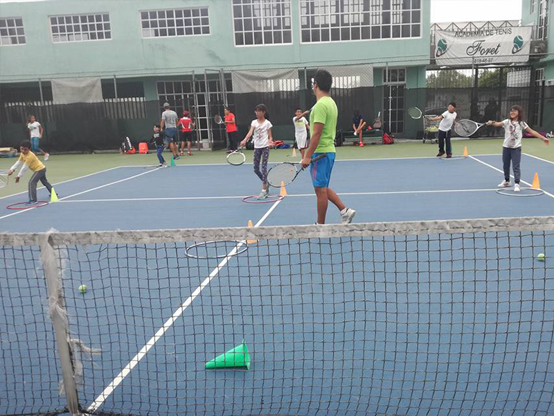 El tenis, un deporte que fortalece el desarrollo y la salud de los niños